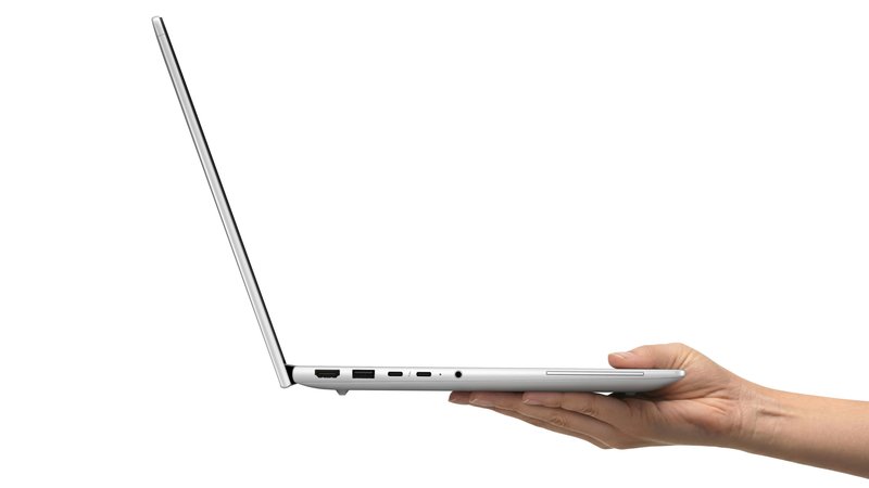 HP EliteBook 6 G2i 14 - Ultra 5-325, 32GB, 512GB SSD, 14 WUXGA 400-nit AG, 5MP IR cam, NO WWAN-readyness, Smartcard, FPR, ESTONIAN backlit keyboard, 56Wh, Pike Silver, Win 11 Pro, 3 years thumbnail 4